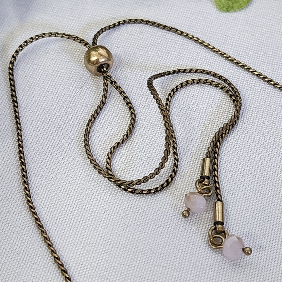 Antique Gold Finish Sliding Bolo Crystal Necklace Faux Pearl Earrings Set - Picture 4 of 8